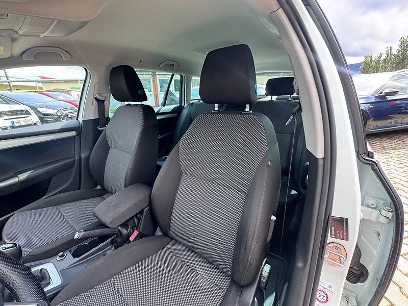 Škoda Octavia (2015) 1,6 TDI 81 KW TAŽNÉ KOLA - fotka 22 z 50
