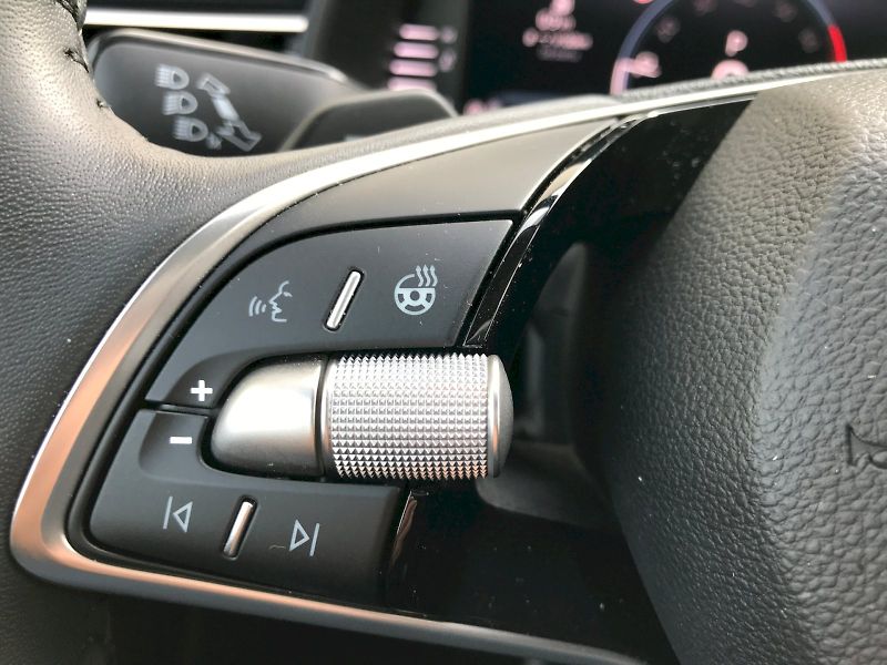 Škoda Kamiq (2024) SELEC TSI 110/1.5 A7F - fotka 17 z 25