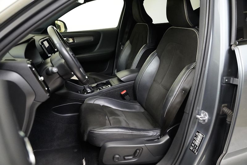 Volvo XC40 - fotka 11 z 27
