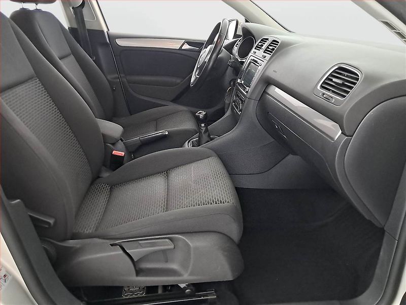 Volkswagen Golf (2011) 1.2 TSI, nová STK, slušný stav - fotka 9 z 15
