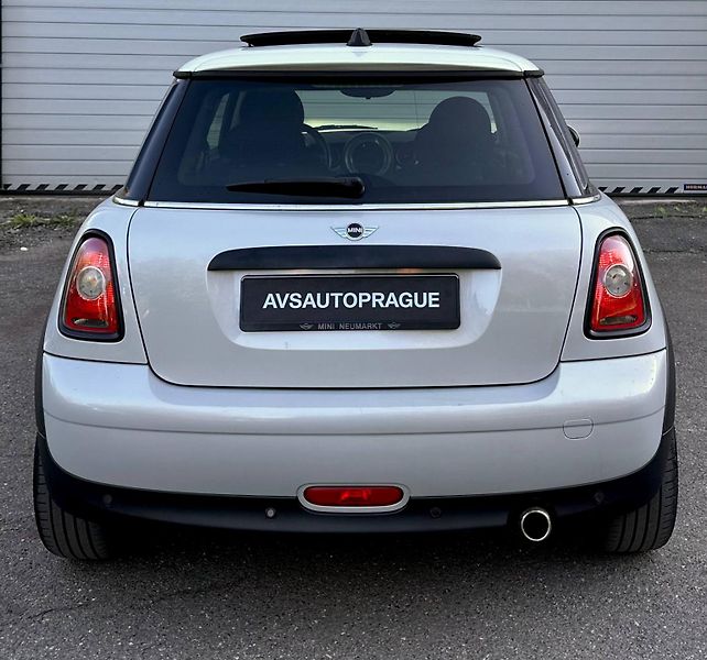 Mini Cooper (2010)  1.6D 50 CAMDEN AUTOMAT VYBAVA - fotka 5 z 31