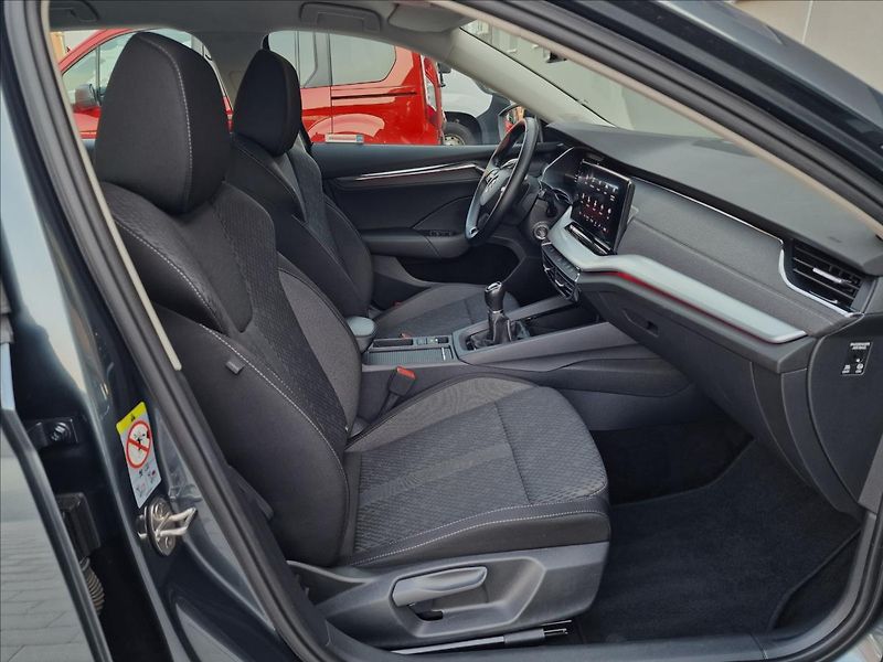 Škoda Octavia 2.0TDI Style, původ ČR,1.Maj. - fotka 14 z 50