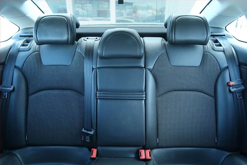Citroën C5 (2012) Exclusive 2.0 HDi, Automat - fotka 10 z 23
