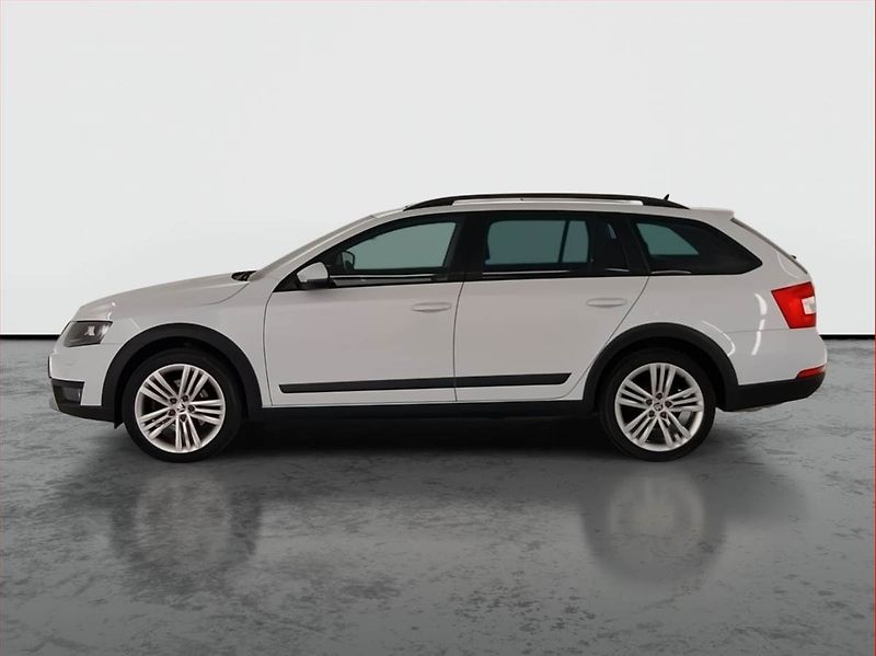 Škoda Octavia (2015) Scout 2.0 TDI, 4X4, Automat - fotka 3 z 22