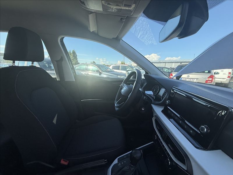 Seat Arona 1,0 TSI DSG 81kW 39.000Km - fotka 30 z 33