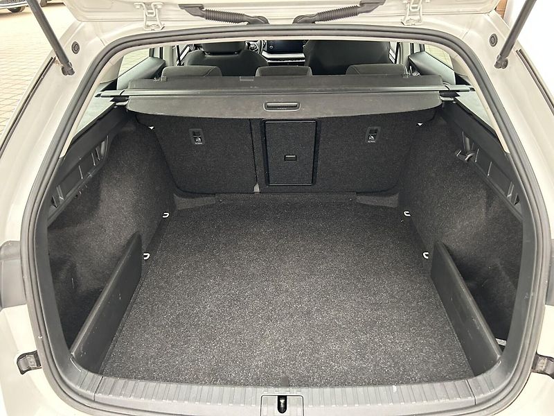 Škoda Octavia 1.5 TSI  Ambition   Plus - fotka 21 z 22