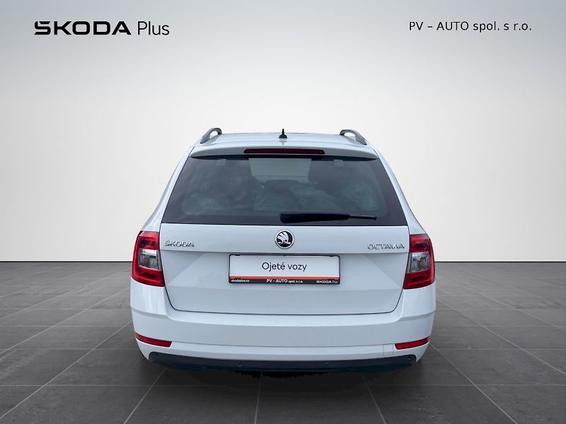 Škoda Octavia (2018) 1.4 TSI 110kW DSG Ambition Plu - fotka 27 z 33