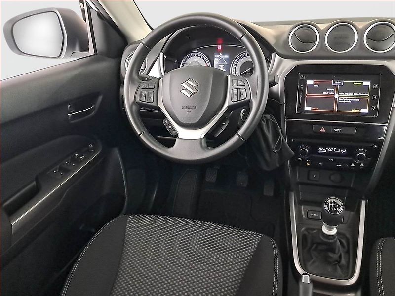 Suzuki Vitara (2023) 1.4 BoosterJet - fotka 7 z 22