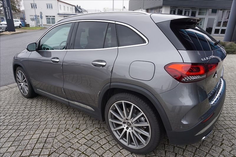 Mercedes-Benz GLA 2,0 250 4M neodpočtové - fotka 4 z 18