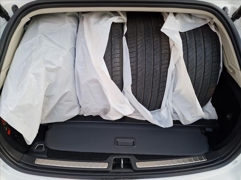 Volvo V60 B4 FWD Momentum Pro,ČR,1.Maj. - fotka 16 z 50