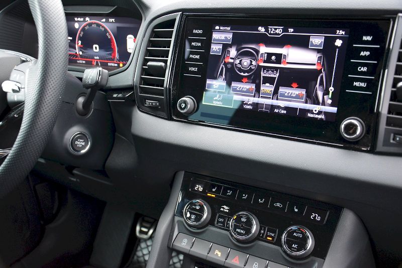 Škoda Karoq (2023) 1.5 TSI 110 KW SPORT LINE - fotka 16 z 25