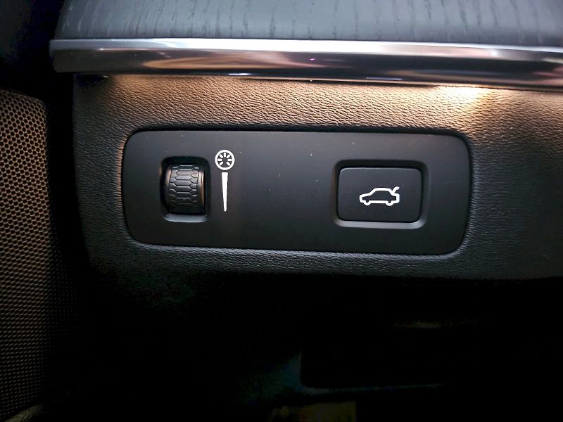 Volvo XC90 (2022) B5 AWD INSCRIPTION - fotka 29 z 34