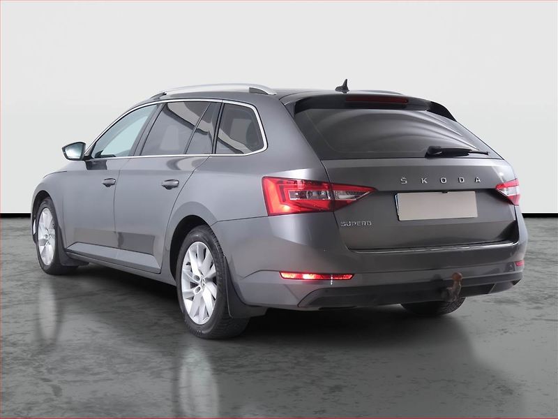 Škoda Superb (2022) Style 2.0 TDI, Automat - fotka 4 z 21