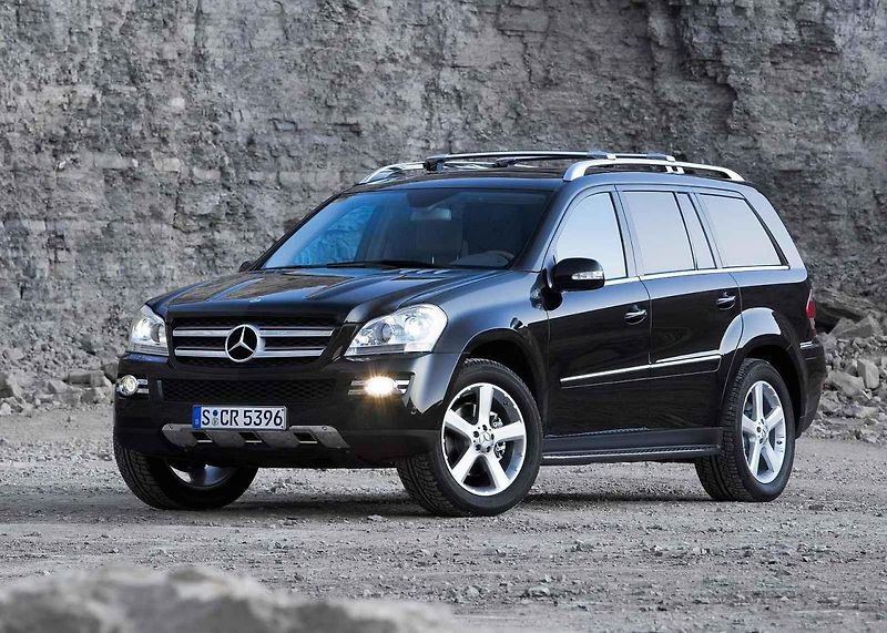 Luxusní BMW X5 bude sice 11 let staré, ale pořád si pohodlně namaže pomalejší Dacii na chleba.