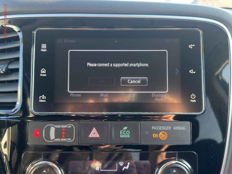 Mitsubishi Outlander (2017) 2.0 MIVEC, Edition, AT, TZ - fotka 15 z 20