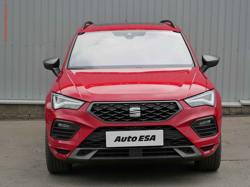 Seat Ateca (2022) 2.0 TSi 4Drive, DSG, LED - fotka 2 z 30