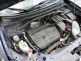 Mitsubishi Outlander 2,4 i 125kW 7.míst,4x4,automat - náhled 33