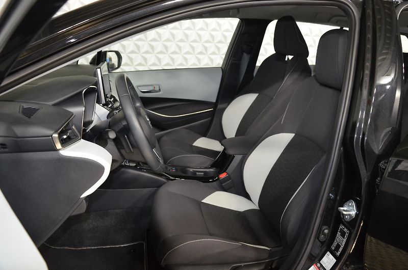 Toyota Corolla (2022) 2.0Hybrid Comfort AUT TS - fotka 10 z 20