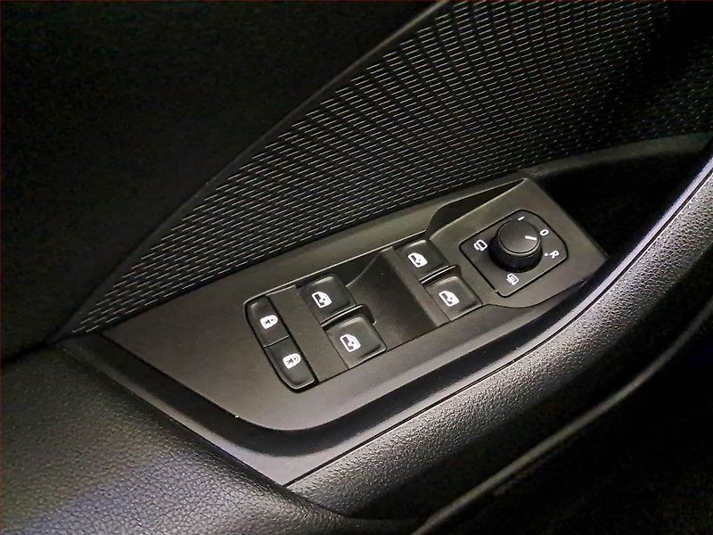 Škoda Octavia (2021) 2.0 TDI, Serv.kniha, Tempomat - fotka 20 z 20