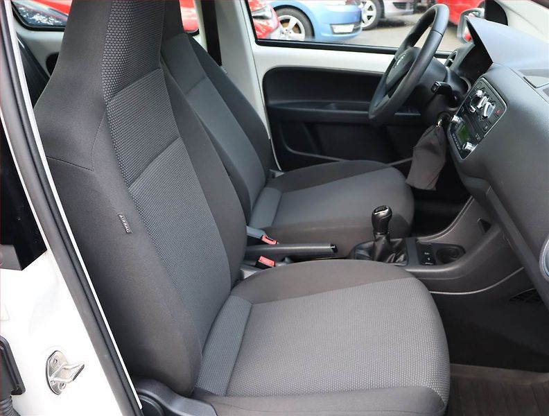 Škoda Citigo (2015) Ambition 1.0 MPI, ČR,1.maj - fotka 9 z 17