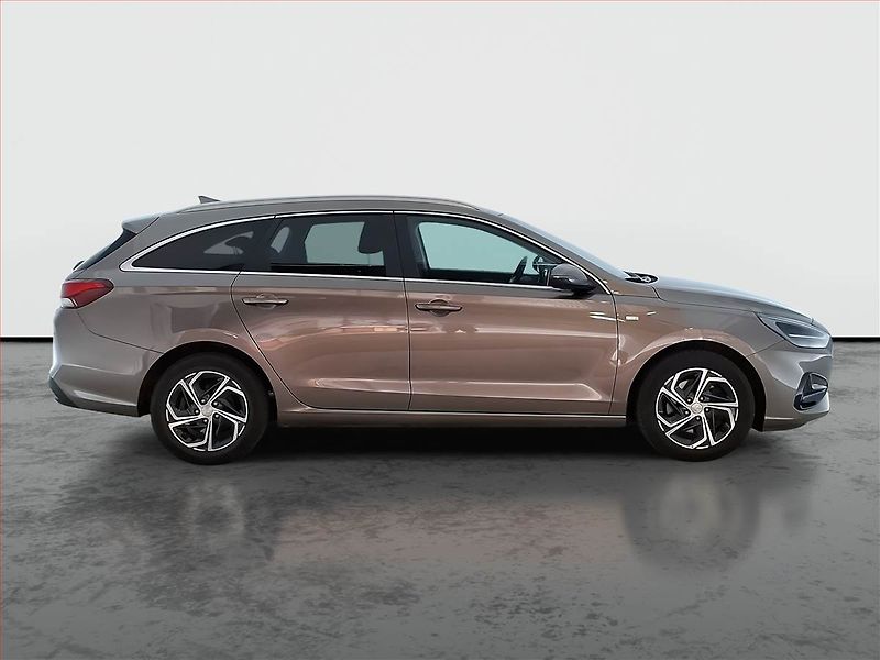 Hyundai i30 (2023) Smart 1.5 T-GDI MHEV, Automat - fotka 6 z 19
