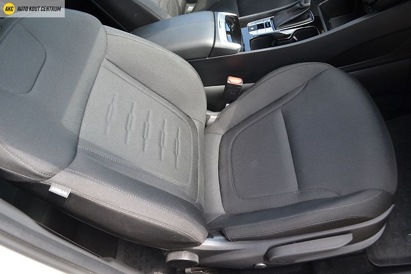 Hyundai Tucson 1.6T-GDI STYLE DCT FL 118KW - fotka 13 z 48