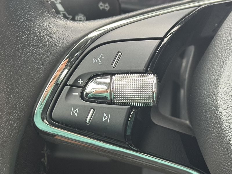 Škoda Kamiq (2021) 1.0TSi MAN Style, Virtual, DPH - fotka 24 z 41