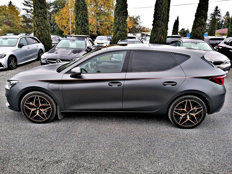 Seat Leon (2021) 1.4 TSi E-HYBRID Cupra Design - fotka 6 z 35