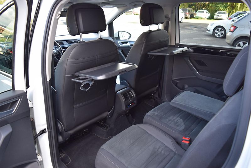 Volkswagen Touran (2018) 1.4TSI 110kw R-line NAVI LED - fotka 16 z 50