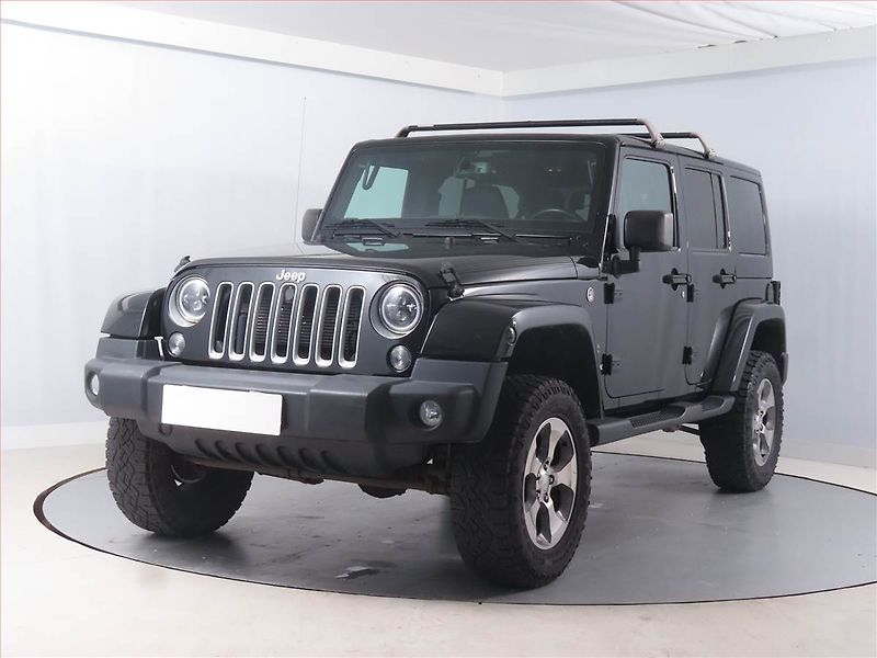 Jeep Wrangler (2018) 3.6 V6 - fotka 2 z 15
