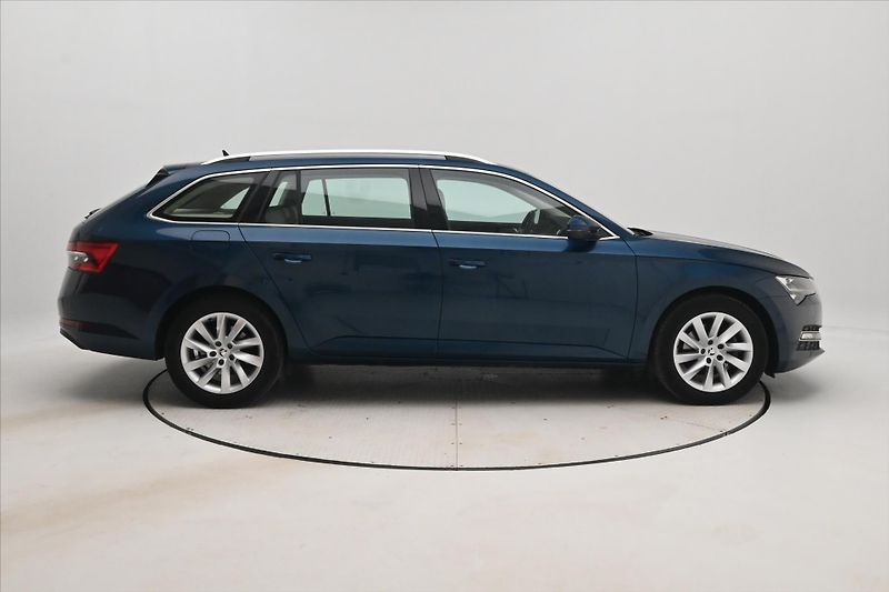 Škoda Superb 2,0 TDI 110kW DSG Style Záruka - fotka 4 z 33