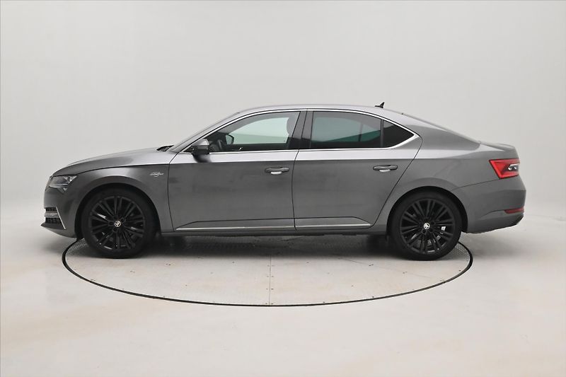 Škoda Superb 2,0 TDI 147 kW DSG L&K 4x4 Zár - fotka 8 z 32