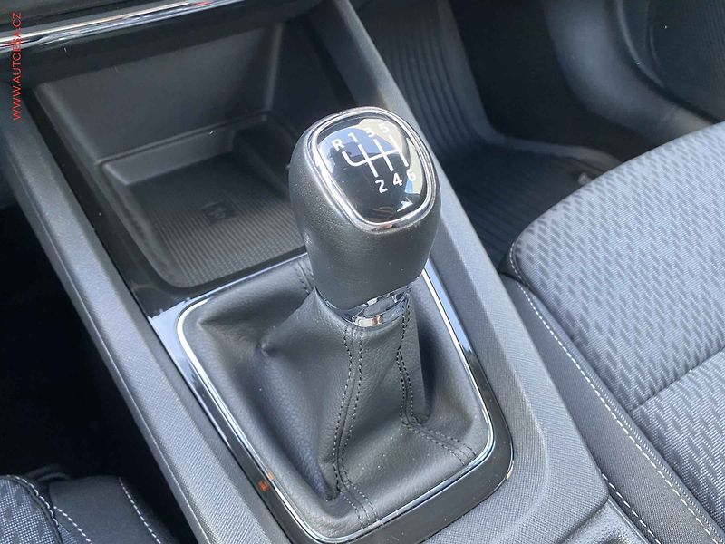 Škoda Octavia (2023) 2.0 TDi, 2.maj,ČR, Style - fotka 15 z 20