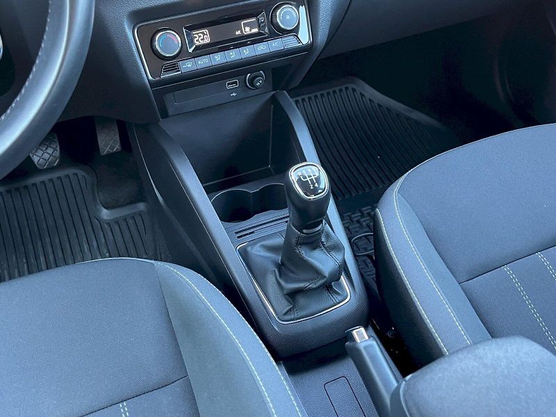 Škoda Fabia (2021) 1.0 TSI 70kW Style Plus combi - fotka 11 z 30