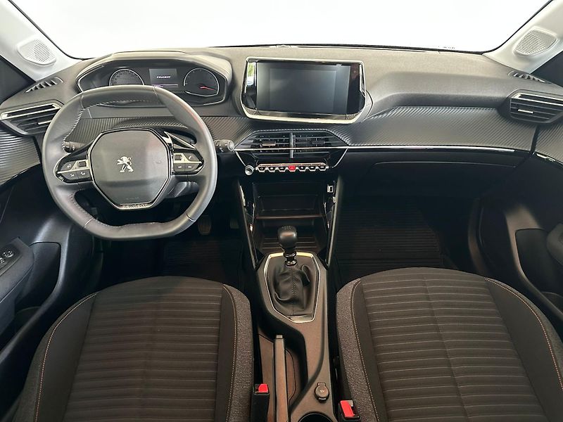 Peugeot 208 1,2 74kW, 1.majitel ČR, LED - fotka 9 z 19