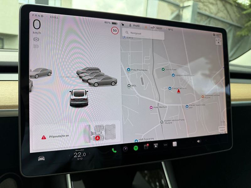 Tesla Model 3 SR Plus REZERVACE - fotka 14 z 39