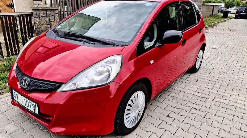 Honda Jazz 1.2 benzin 66 kw Facelit - fotka 4 z 36