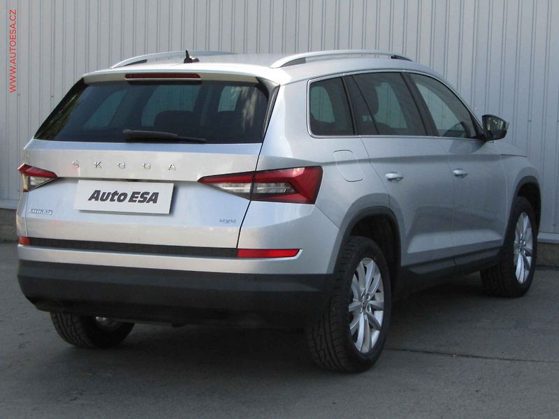 Škoda Kodiaq (2020) 2.0 TDi 4x4, ČR, Style, DSG - fotka 4 z 22