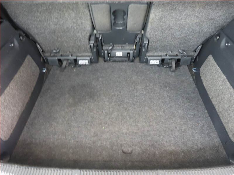 Škoda Roomster (2007) Style 1.4 16V, Tažné - fotka 12 z 13