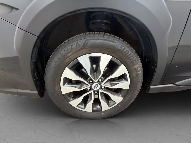 Subaru Outback 2.5i 4WD Touring + tažné - fotka 8 z 32