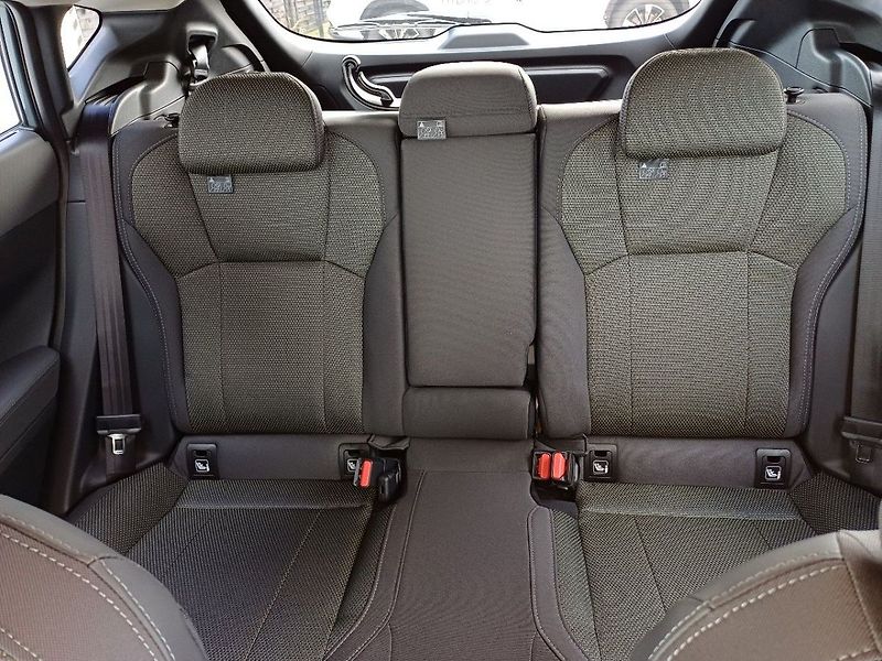 Subaru Crosstrek Comfort navi + ZIMNÍ PNEU A&nb - fotka 22 z 22