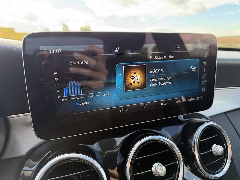 Mercedes-Benz Třídy C 200d AVANTGARDE 9G LED ČR DPH! - fotka 23 z 37