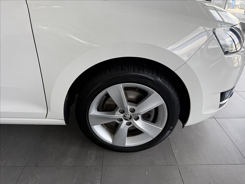 Škoda Rapid 1,0   TSI 81kW,STYLE, SERVISKA - fotka 24 z 24