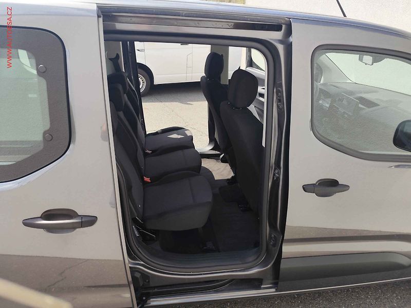 Toyota ProAce City Verso (2021) 1.5D-4D MAXi, ČR, AC, TZ - fotka 10 z 21