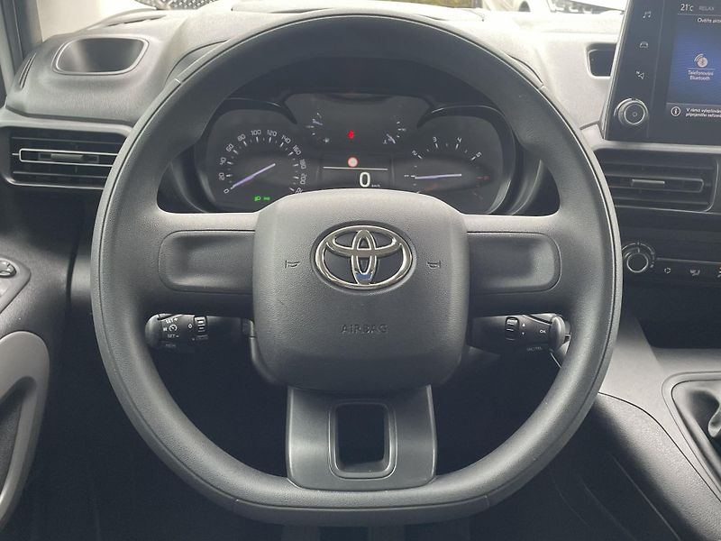 Toyota ProAce City Verso SHUTTLE L2 1.5 D-4D 75 kW - fotka 11 z 18