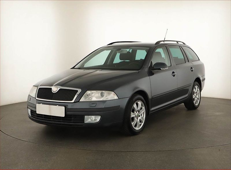 Škoda Octavia (2008) 1.9 TDI DPF, po STK, Tažné - fotka 2 z 12