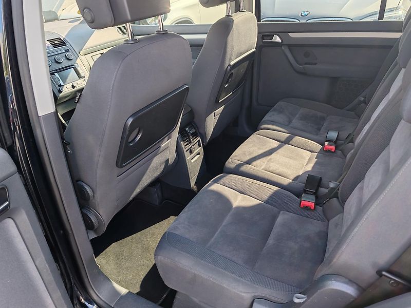 Volkswagen Touran 1.4 TSI CNG - fotka 12 z 22