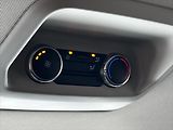Volkswagen Caravelle 2,0 TDi 110kW LIFE 8míst  T7 - náhled 21