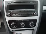 Škoda Octavia (2009) 1.6 MPi, Ambiente, TZ - náhled 12