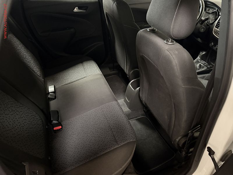Opel Crossland X (2018) 1.2 i, ČR - fotka 11 z 17